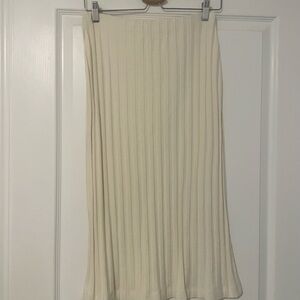 Zara Cream Pleated Midi Skirt- size M